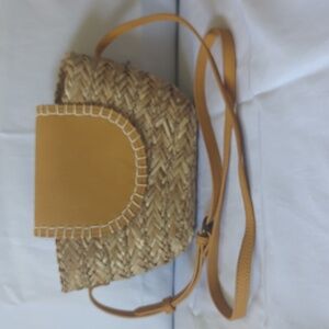 Woven Mixed Material Universal Threads Purse